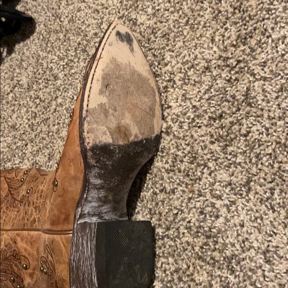 Boots - Picture 5 of 8